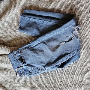 Levi’s Distressed Wedgie Skinny Jeans Raw Hem Size 26